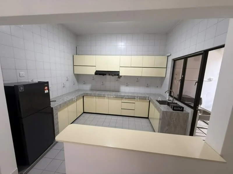Kitchen features: L-shaped kitchen layout, light yellow cabinetry, grey granite countertop, stainless-steel sink, chrome pull-down faucet, built-in range hood, black fridge, ceramic tile flooring, white tiled walls, window with black frame, open layout to dining area; style: modern.