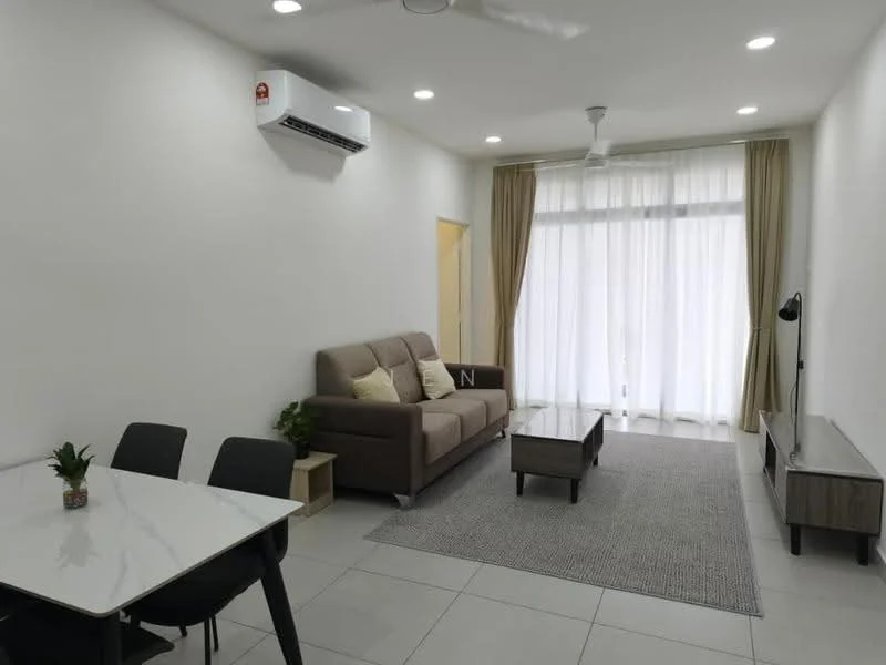 Living features: 3-seater fabric sofa in beige, coffee table, TV console, wall-mounted TV, area rug with geometric pattern, floor-to-ceiling windows with sheer curtains, 1 wall-mounted split AC, ceiling fan, light-colored walls, tile flooring; style: modern.