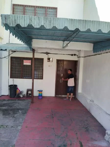 Double Storey Terrace House Taman Melawati Fasa 6 Ulu Kelang Kuala Lumpur, Taman Melawati, Ulu Kelang — view 2 of 5 in Taman Melawati — for Rent