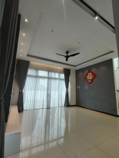 Living features: white painted walls, grey accent wall, polished ceramic tile flooring, tray ceiling, recessed downlights, 5-blade ceiling fan, floor-to-ceiling windows, sheer curtains, decorative wall art, curtains, open space layout; style: modern.