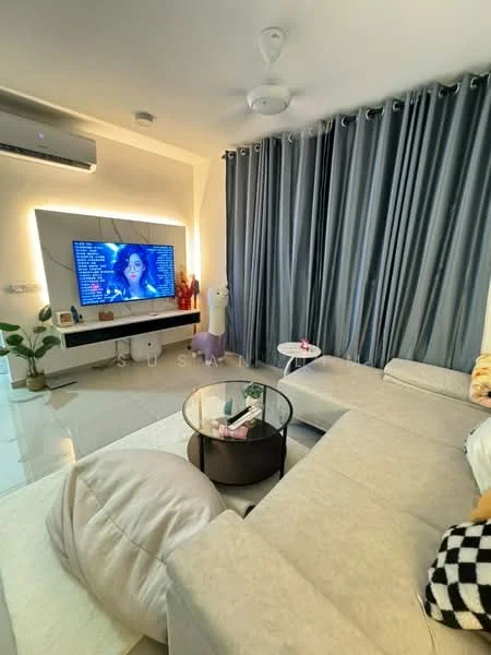 Living features: L-shape sectional sofa in light grey, round glass coffee table, wall-mounted TV, TV console with storage, floor-to-ceiling curtains in grey, recessed lighting, 1 wall-mounted split AC, decorative houseplants, decorative items on console, light-colored tiled flooring; style: modern.