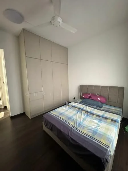 Bedroom features: queen-size bed, upholstered headboard, built-in wardrobe with sliding doors, wooden flooring, ceiling fan, decorative pillows, plaid bedspread, neutral painted walls; style: modern.