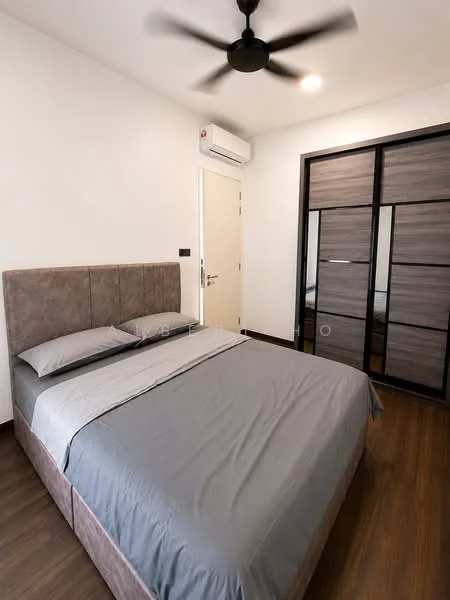 Bedroom features: king-size bed with upholstered headboard, grey bedding, wooden flooring, 5-blade ceiling fan, wall-mounted split AC, built-in wardrobe with sliding doors, white painted walls, recessed lighting; style: modern.