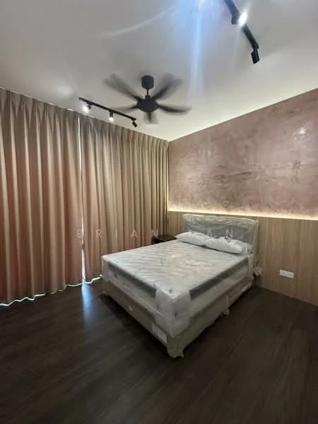 Bedroom features: king-size bed, upholstered headboard, wooden flooring, cream curtains, 5-blade ceiling fan with light, accent wall with textured finish, recessed lighting, built-in wardrobe; style: modern.