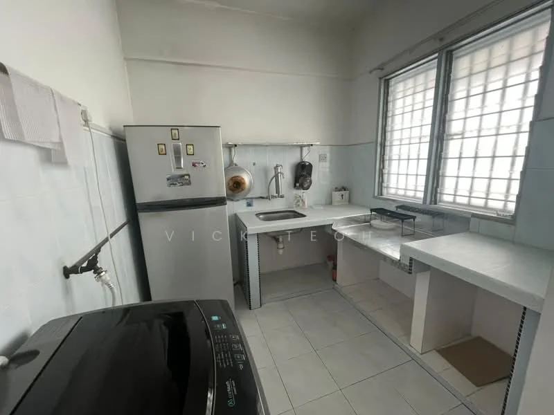 Eastern Court, Jelutong