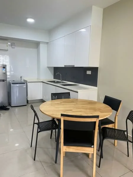 Kitchen features: white cabinetry, grey backsplash, stainless-steel sink, chrome pull-down faucet, built-in oven, freestanding refrigerator, washing machine, round wooden dining table, 4 black dining chairs, tile flooring, recessed downlights, wall-mounted air conditioning unit; style: modern.