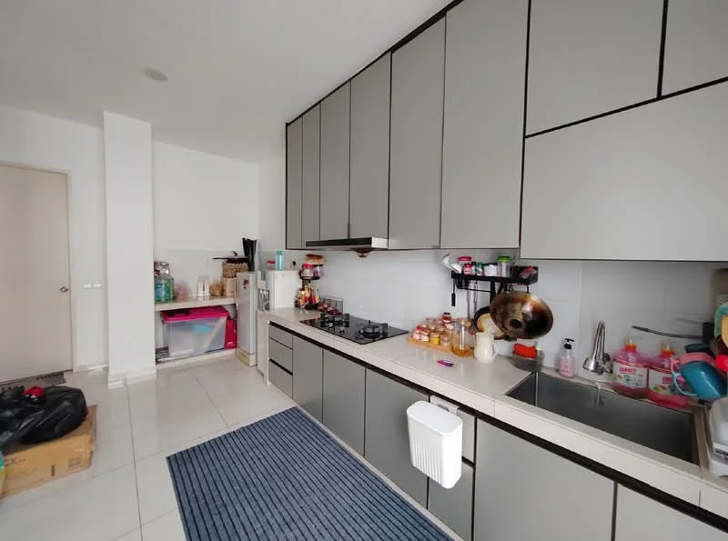 Kitchen features: grey flat-panel cabinets, white countertop, single-bowl stainless-steel sink, chrome pull-down faucet, 4-burner gas hob, built-in oven, refrigerator, tile backsplash, ceramic tile flooring, recessed downlights, kitchen rug, wall-mounted storage, open shelving; style: modern.