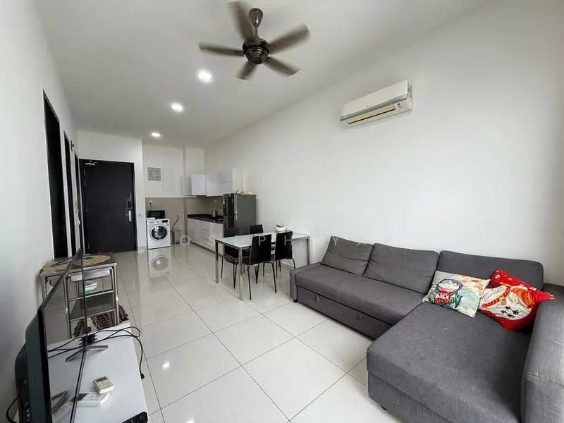Living features: grey fabric sectional sofa, coffee table, wall-mounted TV, ceiling fan, recessed LED downlights, white painted walls, glossy tile flooring, air conditioning unit, dining table with four chairs, washing machine, kitchenette with cabinets, black refrigerator; style: modern.