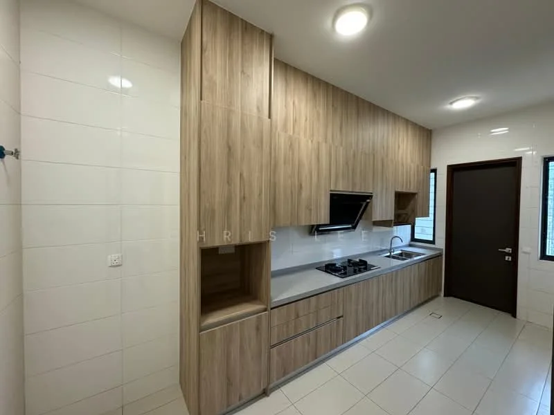 Kitchen features: wood cabinetry with a natural finish, grey countertop, built-in gas hob, extraction hood, white tiled walls, light-colored tile flooring, single-bowl stainless-steel sink, window for natural light, recessed ceiling lights; style: modern.