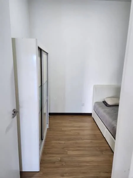Room features: white painted walls, laminate flooring, single bed, upholstered headboard, built-in wardrobe with sliding doors, grey bedding, decorative pillow; style: modern.
