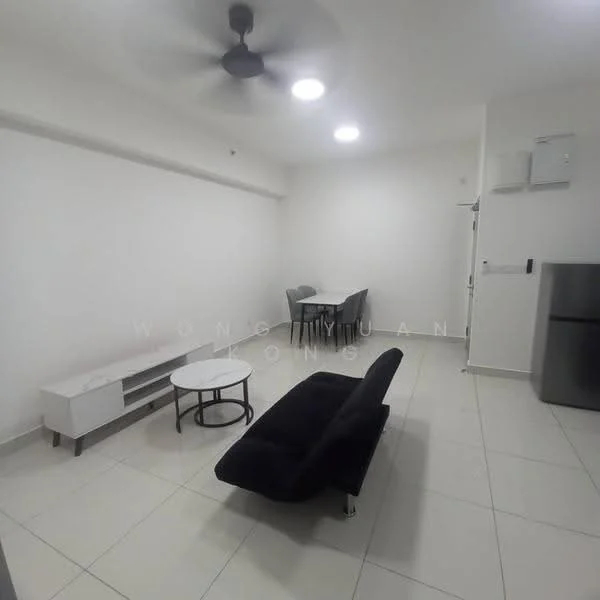 Living features: white painted walls, tile flooring, 5-blade ceiling fan, recessed downlights, black fabric sofa, round coffee table, TV console, dining table with chairs, stainless-steel fridge; style: modern.
