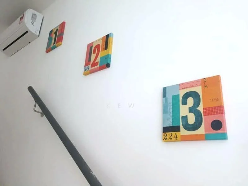 Room features: white painted walls, decorative wall art with numbers, 1 wall-mounted split AC; style: modern.