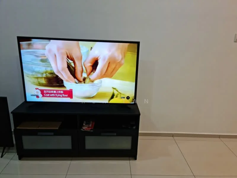 Living features: black TV console, flat-screen TV, ceramic tile flooring, white painted walls, wall-mounted power outlet, open shelving, decorative items on shelves; style: modern.
