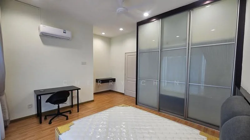 Ellis, Bandar Bukit Raja, Klang — view 2 of 5 — for Rent