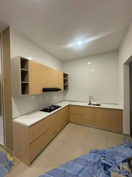 Kitchen features: L-shaped kitchen layout, light wood cabinetry, white countertop, stainless-steel sink, chrome pull-down faucet, built-in gas hob, exposed shelving, white tiled backsplash, recessed downlights, cream tiled flooring; style: modern.
