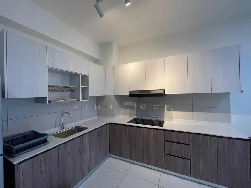Kitchen features: light wood cabinetry, dark wood lower cabinets, white quartz countertop, stainless-steel sink, chrome pull-down faucet, built-in gas hob, built-in range hood, open shelving, tile backsplash, white tiled flooring, recessed lighting; style: modern.