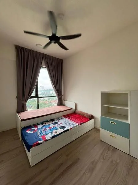 Bedroom features: single bed with mattress, pull-out bed underneath, ceiling fan, floor-to-ceiling window, curtains, wooden flooring, built-in wardrobe with drawers, decorative bedding with cartoon pattern; style: modern; view: city.