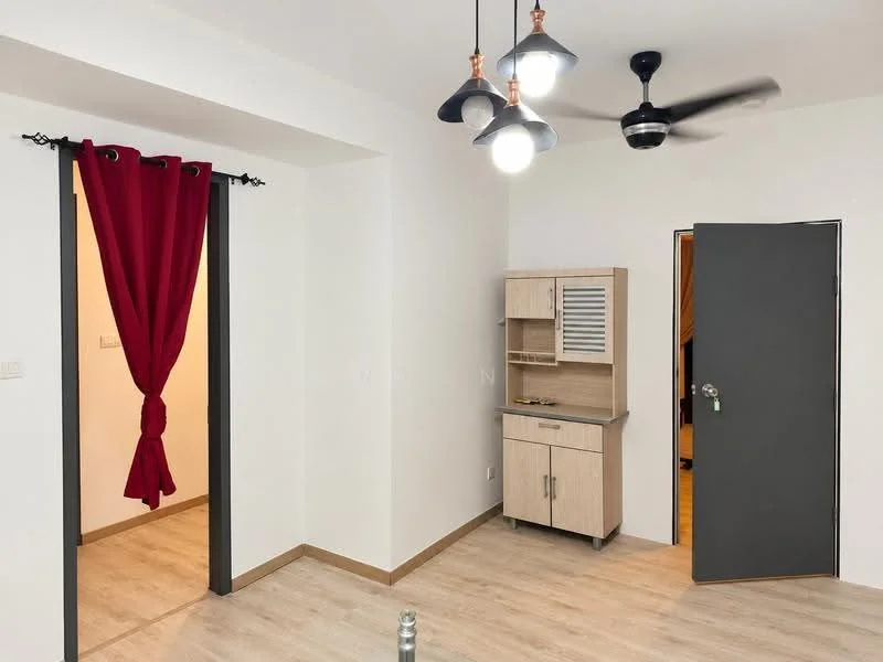 Emporis, Kota Damansara — view 2 of 5 in Emporis — for Rent