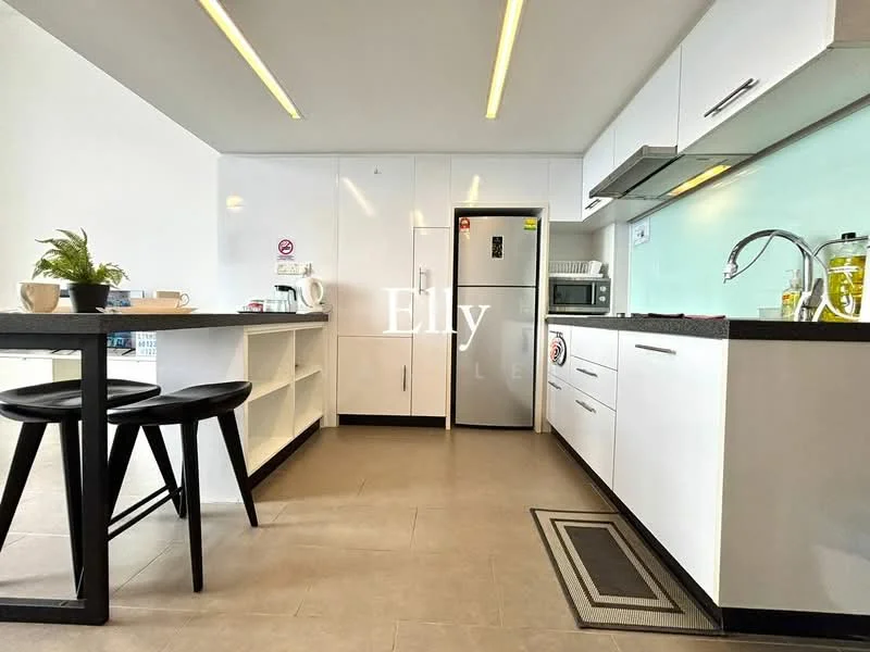 Kitchen features: white cabinetry, black countertop, stainless-steel fridge, built-in microwave, ceramic cooktop, kitchen sink, chrome faucet, open shelving, tile flooring, recessed lighting, green backsplash, kitchen island with seating, area rug; style: modern.
