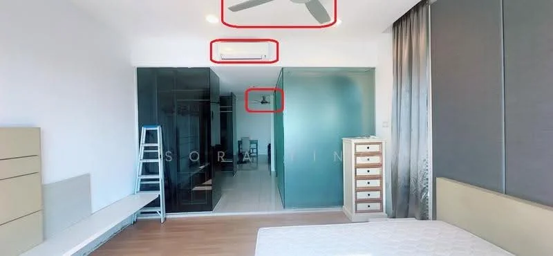 Bedroom features: queen-size bed, 5-blade ceiling fan, 1 wall-mounted split AC, built-in wardrobe with sliding doors, light grey accent wall, white painted walls, laminate flooring, nightstand with drawers, window with sheer curtains; style: modern.