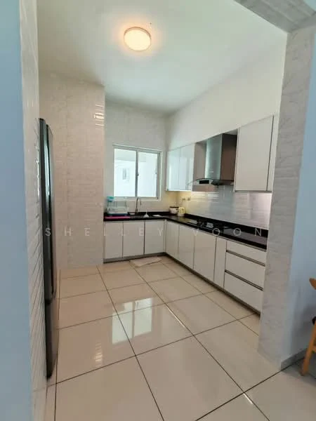 Kitchen features: white cabinetry with flat-panel design, black countertop, stainless-steel fridge, built-in oven, 4-burner gas hob, white tiled backsplash, large window for natural light, ceramic tile flooring, recessed downlights, single-bowl stainless-steel sink, chrome pull-down faucet; style: modern.
