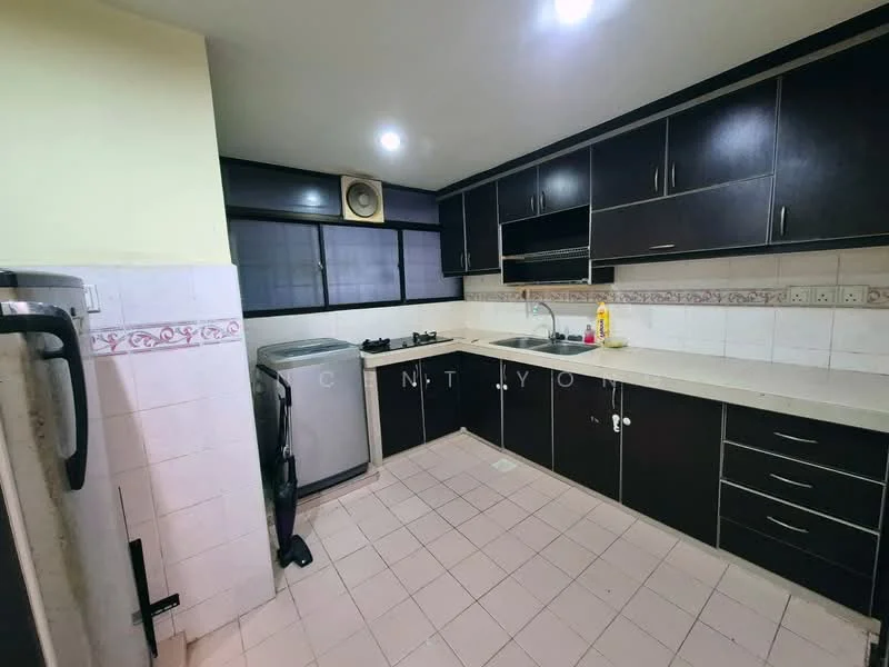 Flora Damansara Apartment, Damansara Perdana — view 2 of 5 in Jalan Pju 8/9 — for Rent