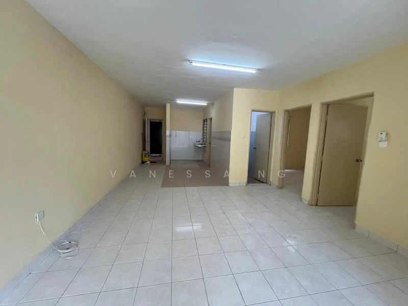 Flora Damansara Apartment, Damansara Perdana