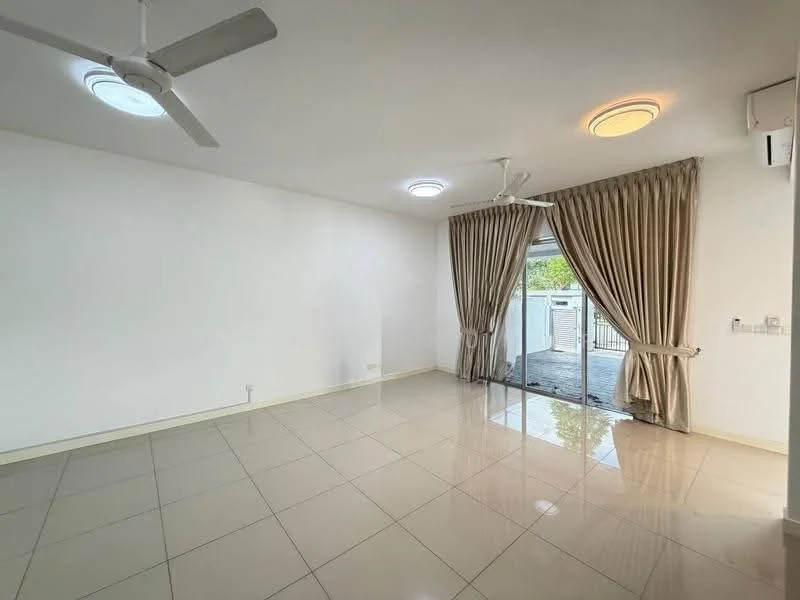 Garland Residence, Kota Emerald, Rawang — view 2 of 5 — for Rent