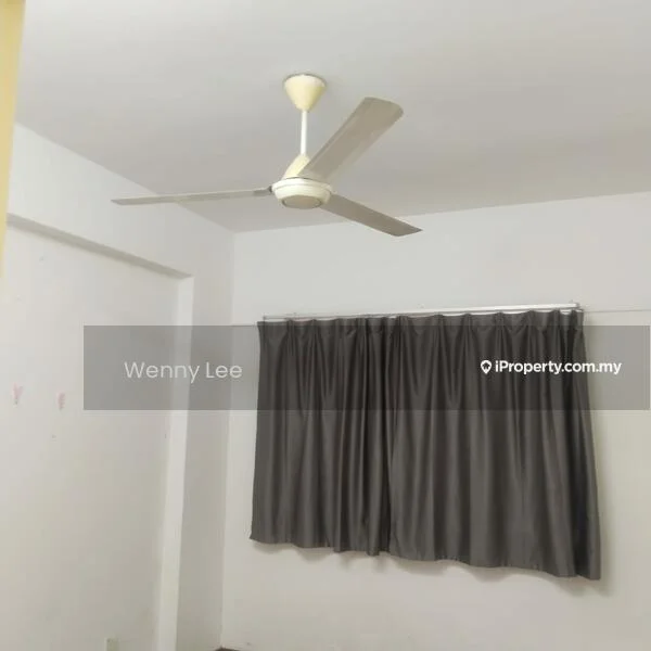 Room features: white painted walls, ceiling fan, grey curtains.