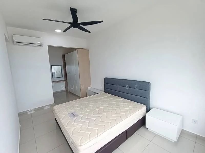 Bedroom features: king-size bed, upholstered headboard, 2 bedside tables, 1 wall-mounted split AC, 5-blade ceiling fan, built-in wardrobe, white painted walls, tile flooring, natural light from window; style: modern.