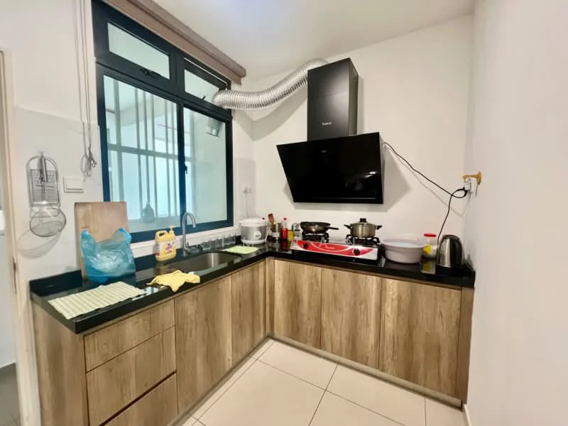 Kitchen features: black granite countertop, wood cabinetry with a natural finish, built-in oven, induction cooktop, exhaust hood, wall-mounted TV, double-basin stainless-steel sink, window above sink, tile flooring, kitchen utensils and condiments visible, open shelving, dish drying rack; style: modern.