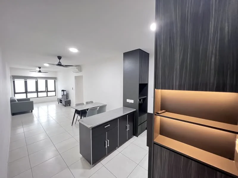 Living features: grey fabric sofa, 4-seater dining table, black dining chairs, ceiling fan, recessed LED downlights, white painted walls, light-colored tile flooring, built-in cabinetry with open shelving, kitchen island with countertop; style: modern.