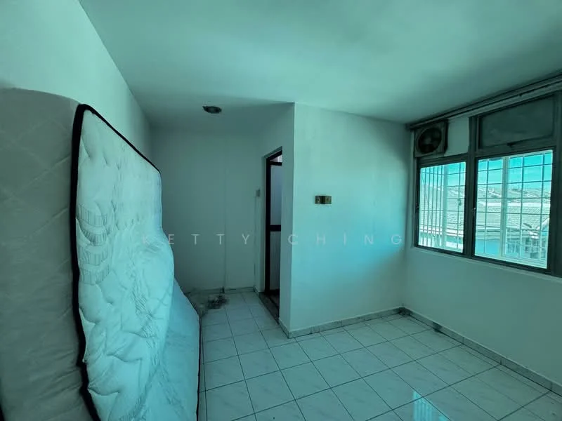 Greenview Apartment, Segambut — view 2 of 5 in Jalan 8/40 — for Rent