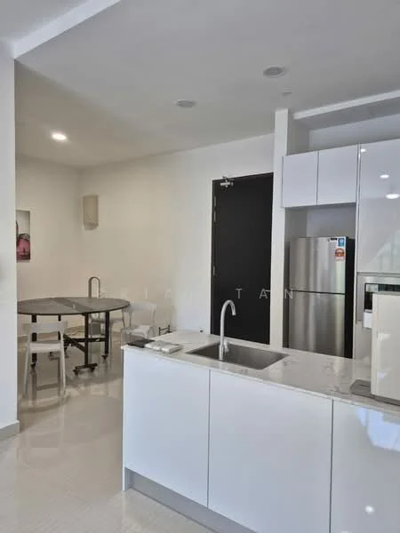 Kitchen features: white cabinetry, marble countertop, single-bowl stainless-steel sink, chrome pull-down faucet, built-in refrigerator, 4-burner gas hob, microwave, dining table with chairs, recessed downlights, white tiled flooring; style: modern.