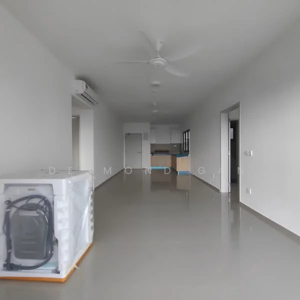 Room features: white painted walls, polished concrete flooring, 3-blade ceiling fan, wall-mounted split AC, open kitchen layout, kitchen cabinetry, doorway leading to kitchen, large windows for natural light; style: modern.