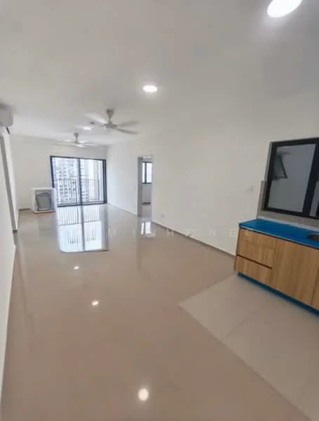 Living features: white painted walls, polished ceramic tile flooring, 2 ceiling fans, large floor-to-ceiling windows, sliding glass door, view of city skyline, built-in cabinet with blue countertop, air conditioning unit; style: modern; view: city.