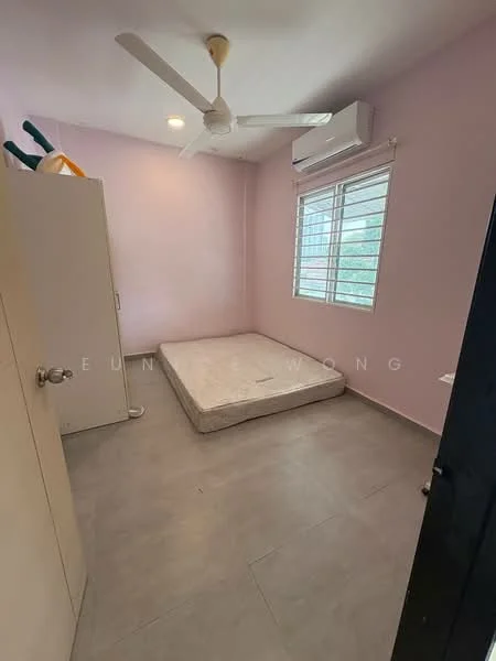 Bedroom features: light pink painted walls, grey tile flooring, 5-blade ceiling fan, wall-mounted split AC, window with white blinds, empty mattress on the floor, built-in wardrobe with white doors, door with black frame.