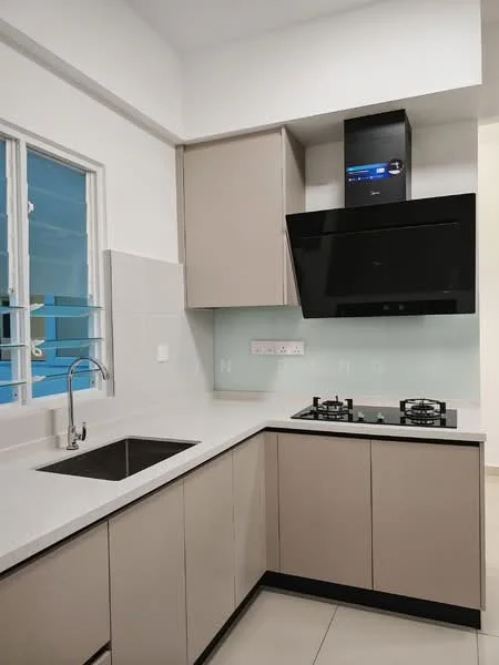 Kitchen features: single-bowl stainless-steel sink, chrome pull-down faucet, white quartz countertop, grey flat-panel cabinets, built-in oven, stainless-steel range hood, 4-burner gas hob, white tile backsplash, window with white frame, light-colored flooring; style: modern.