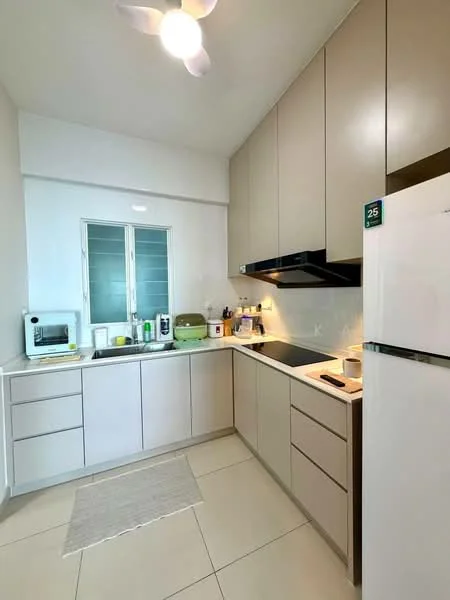 Kitchen features: light grey cabinetry, white lower cabinets, black countertop, stainless-steel sink, chrome pull-down faucet, built-in oven, freestanding refrigerator, microwave, ceramic tile flooring, ceiling fan, window with grid pattern, kitchen rug; style: modern.