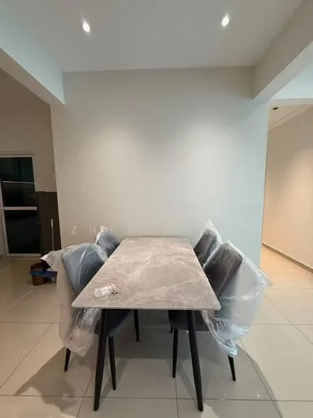Dining features: marble dining table, 4 upholstered dining chairs, light-colored walls, recessed ceiling lights, glossy tile flooring; style: modern.