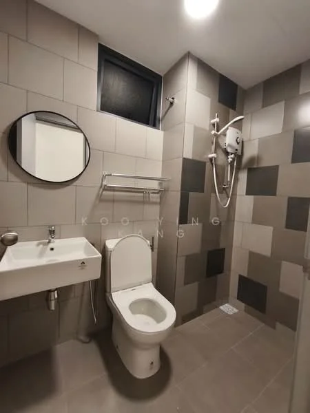 Bathroom features: white toilet, round mirror, wall-mounted sink, chrome faucet, shower head, wall-mounted shower unit, grey tiled walls, dark grey accent tiles, light grey floor tiles, towel rack; style: modern.