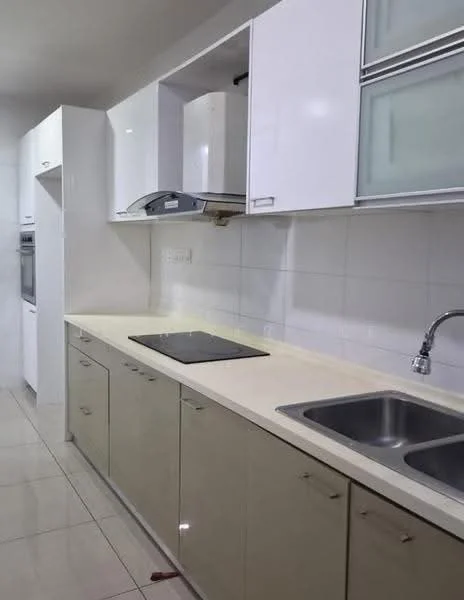 Kitchen features: white cabinetry with glass-front upper cabinets, cream laminate countertop, stainless-steel double-bowl sink, chrome pull-down faucet, built-in oven, freestanding range oven, ceramic tile flooring, white tiled backsplash, exhaust hood, recessed downlights; style: modern.