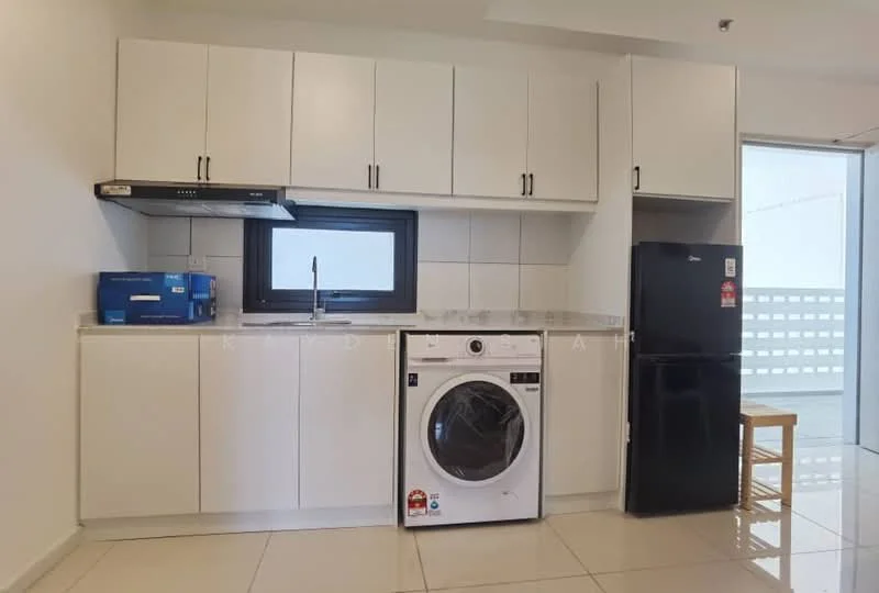 Kitchen features: white shaker cabinets, grey countertop, single-bowl stainless-steel sink, chrome pull-down faucet, built-in oven, freestanding washing machine, black fridge, tile backsplash, ceramic tile flooring, window with black frame, stool, under-cabinet lighting; style: modern.