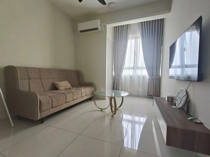 Living features: 3-seater fabric sofa in beige, coffee table with gold legs, wall-mounted TV, TV console, floor-to-ceiling windows, sheer curtains, wall-mounted air conditioning unit, glossy tile flooring, light-colored painted walls, ceiling fan; style: modern.