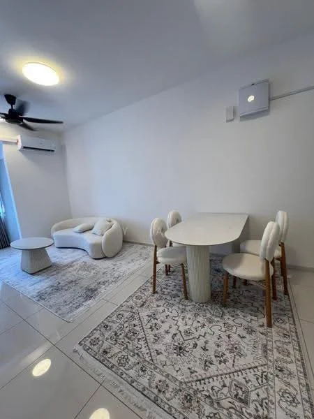 Living features: white painted walls, polished ceramic tile flooring, 5-blade ceiling fan, round dining table with pedestal base, 4 upholstered dining chairs, 2 area rugs with geometric pattern, curved white sofa, wall-mounted air conditioning unit; style: modern.
