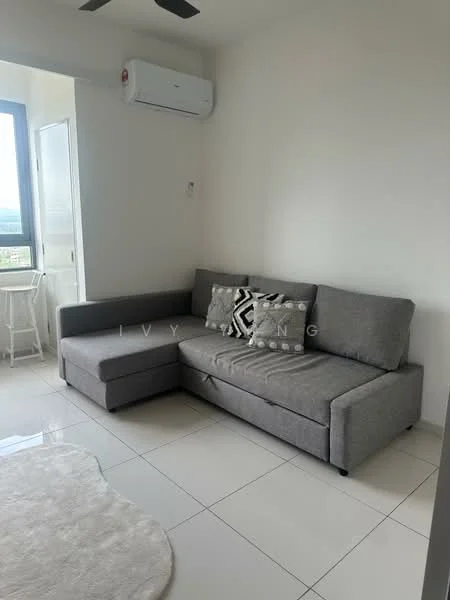 Living features: L-shape sectional sofa in grey, decorative throw pillow, white area rug, floor-to-ceiling window, wall-mounted split AC, white painted walls, tile flooring, ceiling fan; style: modern.