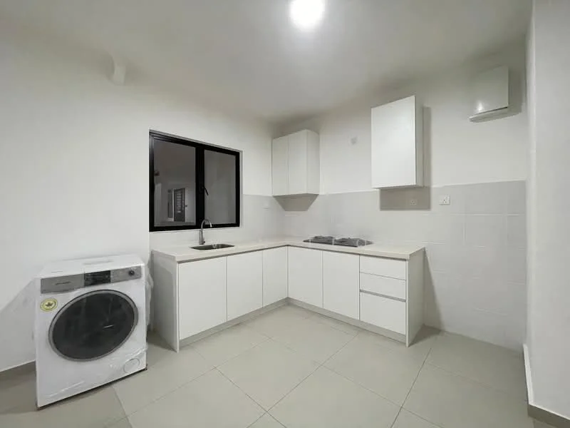 Kitchen features: white cabinetry, laminate countertop, single-bowl stainless-steel sink, chrome pull-down faucet, built-in gas hob, wall-mounted range hood, white tiled backsplash, washing machine, grey floor tiles, recessed ceiling light, black framed window; style: modern.