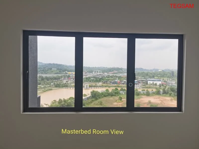 Room view: city.