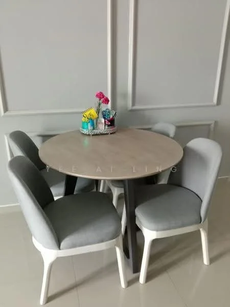 Dining features: round dining table with light wood top, 4 upholstered dining chairs in grey, white chair legs, decorative centerpiece with flowers, grey painted walls, glossy tile flooring; style: modern.