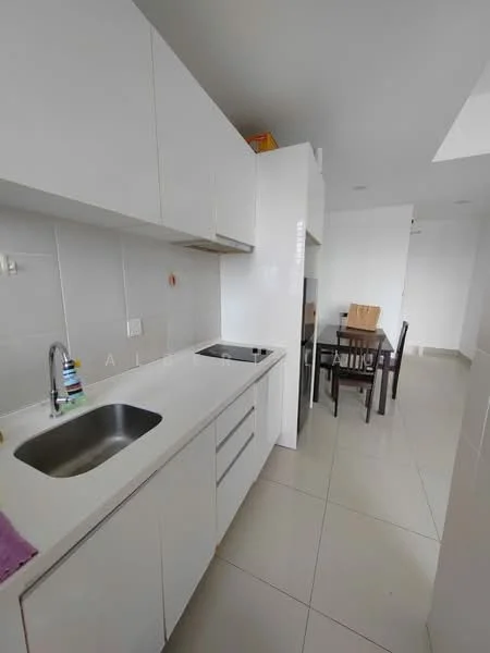 Kitchen features: single-bowl stainless-steel sink, chrome pull-down faucet, white cabinetry with flat-panel doors, ceramic tile backsplash, grey countertop, built-in oven, freestanding range oven, 2-seater dining table, 4 dining chairs, white walls, recessed downlights, tile flooring; style: modern.